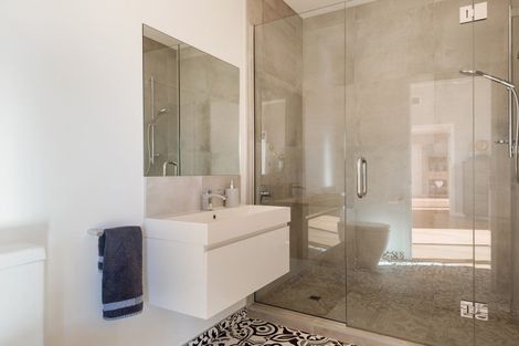 Photo of property in 37 Kiteroa Place, Cashmere, Christchurch, 8022