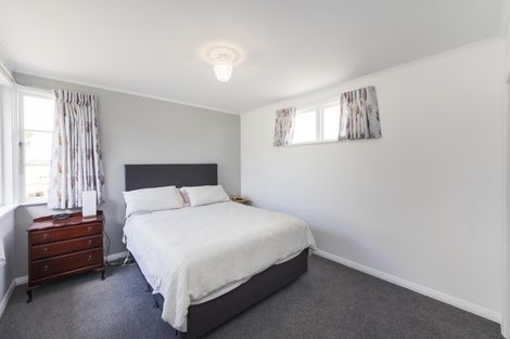 Photo of property in 37 Waterloo Crescent, Hokowhitu, Palmerston North, 4410