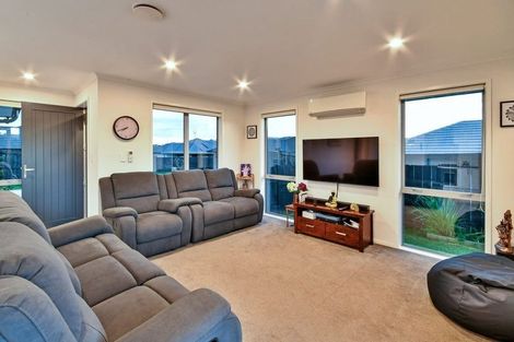 Photo of property in 12 Theobald Street, Pokeno, 2402