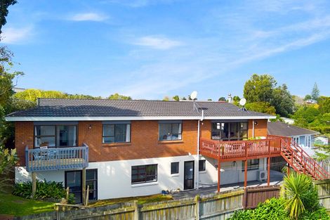 Photo of property in 2/12 Grimshaw Place, Henderson, Auckland, 0612