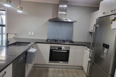 Photo of property in 39 Brian Morgan Terrace, Wainuiomata, Lower Hutt, 5014