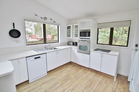 Photo of property in 29 Pluto Place, Beach Haven, Auckland, 0626