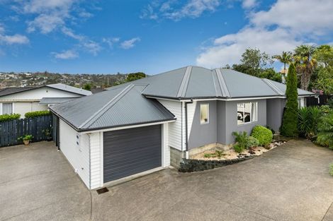 Photo of property in 48 Makora Road, Massey, Auckland, 0614