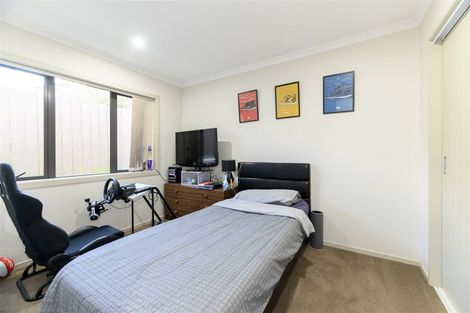 Photo of property in 99a Awaroa Road, Sunnyvale, Auckland, 0612