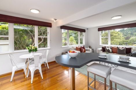 Photo of property in 40 Jocelyn Crescent, Pinehaven, Upper Hutt, 5019