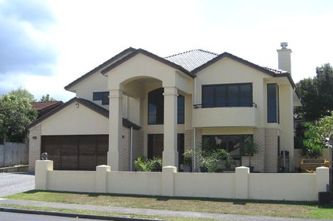 Photo of property in 31 Lagoon Way, West Harbour, Auckland, 0618