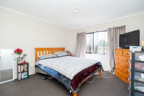 Photo of property in 25b Ross Crescent, Fairfield, Hamilton, 3214
