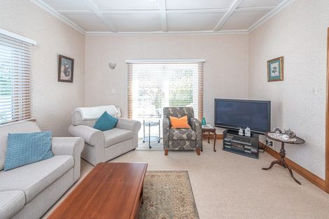 Photo of property in 5 Godwin Crescent, College Estate, Whanganui, 4500