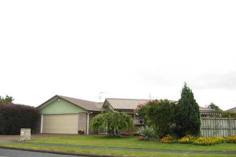 Photo of property in 1 Green Lane, Pukekohe, 2120