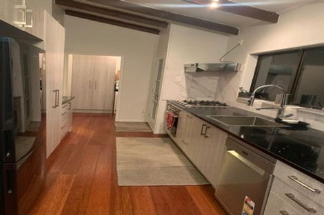 Photo of property in 8 Garner Place, Glenfield, Auckland, 0629