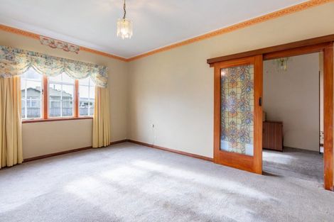 Photo of property in 12 Gertrude Street, Dannevirke, 4930