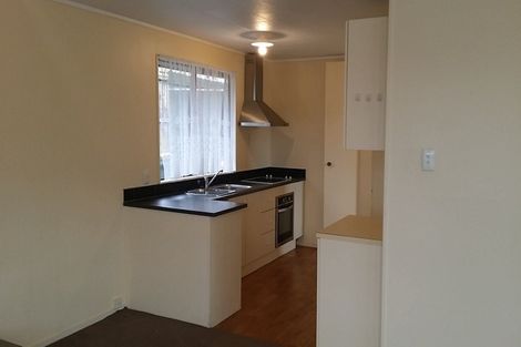 Photo of property in 15 Sabot Place, Massey, Auckland, 0614