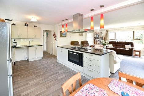 Photo of property in 15 Zealandia Road, Manly, Whangaparaoa, 0930