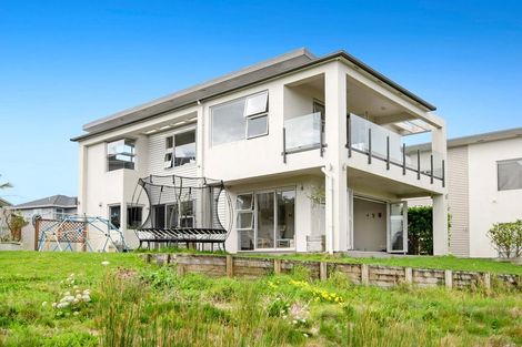 Photo of property in 41 Maylee Crescent, Gulf Harbour, Whangaparaoa, 0930