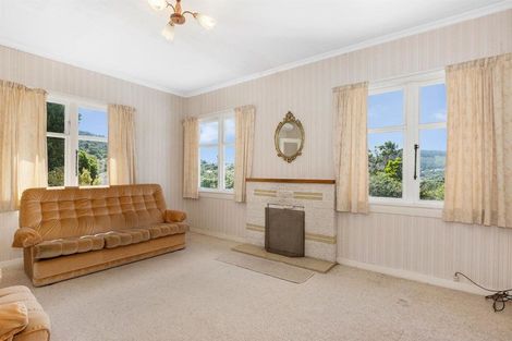 Photo of property in 4 Tainui Terrace, Tawa, Wellington, 5028