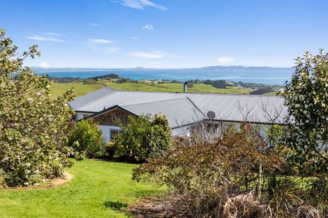 Photo of property in 601 Cable Bay Block Road, Cable Bay, 0420
