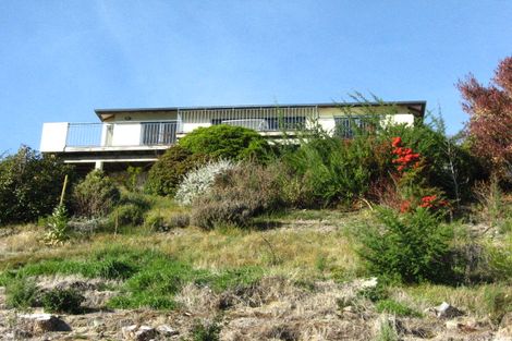 Photo of property in 12a Oregon Drive, Kelvin Heights, Queenstown, 9300