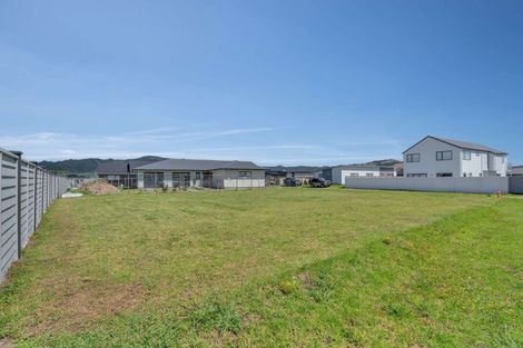 Photo of property in 8 Norma Way, Whitianga, 3510