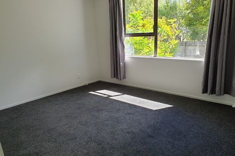 Photo of property in 56 Halberg Street, Glenfield, Auckland, 0629