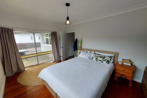 Photo of property in 9 Lorna Street, Lynmouth, New Plymouth, 4310