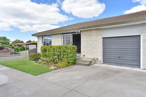 Photo of property in 1/5 James Condon Place, Redwood, Christchurch, 8051