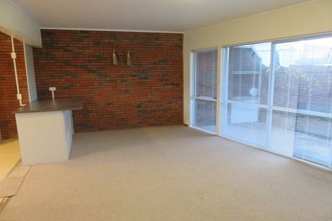 Photo of property in 2/39 Buckingham Crescent, Manukau, Auckland, 2025