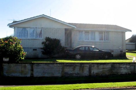 Photo of property in 12 Crampton Place, Manurewa, Auckland, 2102