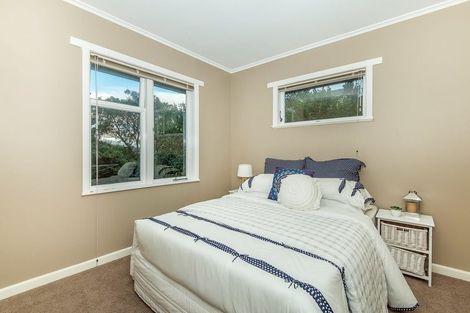 Photo of property in 1/16 Howard Road, Northcote, Auckland, 0627