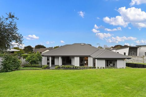 Photo of property in 3 Iain Court, Rototuna, Hamilton, 3210