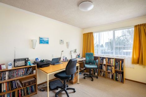 Photo of property in 10 Leon Place, Waitara, 4320