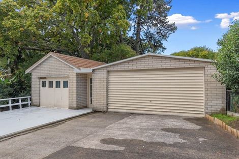 Photo of property in 27 Lyons Avenue, Murrays Bay, Auckland, 0630