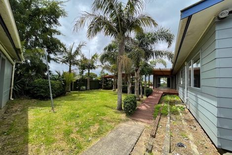 Photo of property in 22 Cherry Tree Place, Massey, Auckland, 0614