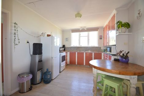 Photo of property in 563 Waitarere Beach Road, Waitarere Beach, Levin, 5510