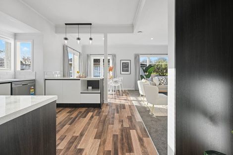 Photo of property in 120 Rifle Range Road, Dinsdale, Hamilton, 3204