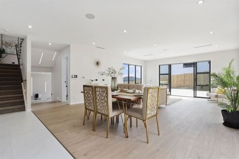 Photo of property in 21 Cirrus Way, Ranui, Auckland, 0612