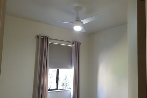 Photo of property in 4/3 Orwell Road, Greenhithe, Auckland, 0632