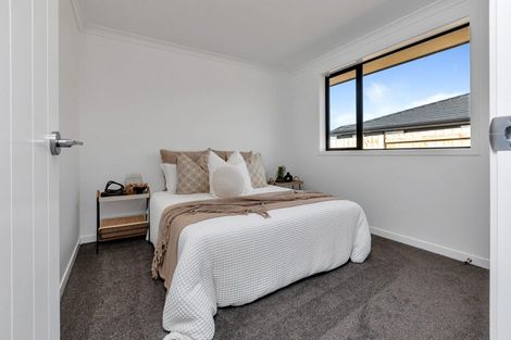 Photo of property in 55 Te Taniwha Road, One Tree Point, 0118