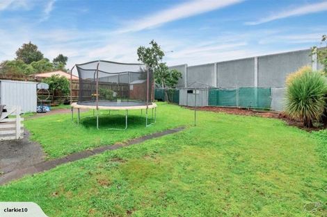 Photo of property in 197 Walter Strevens Drive, Conifer Grove, Takanini, 2112