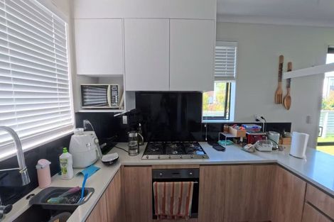 Photo of property in 11 Pihoihoi Place, Hobsonville, Auckland, 0616