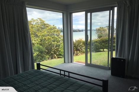 Photo of property in 18 Birkley Road, Bayswater, Auckland, 0622