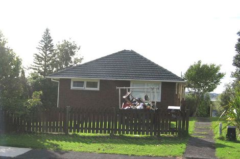 Photo of property in 38 Gill Avenue, Te Atatu Peninsula, Auckland, 0610
