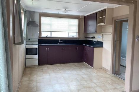 Photo of property in 72 Tipahi Street, Nelson South, Nelson, 7010