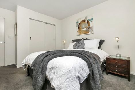 Photo of property in 150a Glenfield Road, Birkenhead, Auckland, 0626