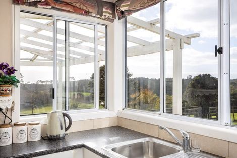 Photo of property in 16 Mimi Road, Mimi, Urenui, 4377