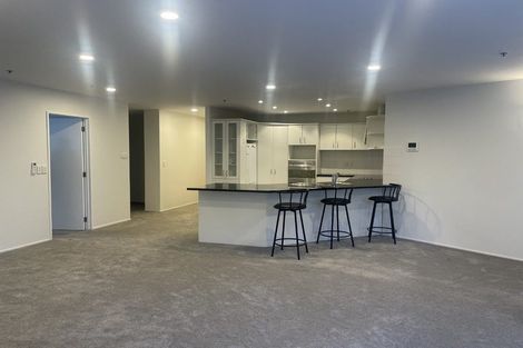 Photo of property in Mon Desir Apartments, 173 Hurstmere Road, Takapuna, Auckland, 0622