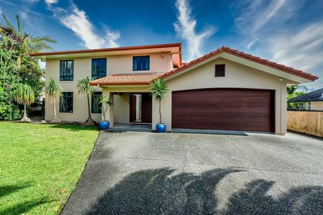 Photo of property in 25 Hogarth Rise, West Harbour, Auckland, 0618