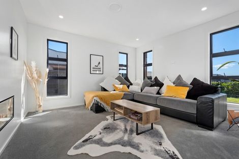 Photo of property in 28 Piata Street, Papamoa Beach, Papamoa, 3118