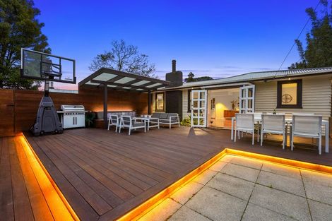 Photo of property in 82 Methuen Road, New Windsor, Auckland, 0600