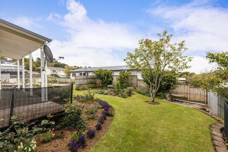 Photo of property in 68 Riversdale Drive, Merrilands, New Plymouth, 4312