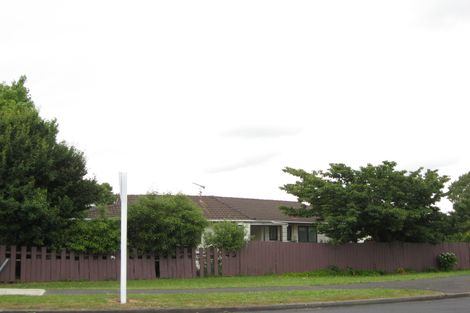 Photo of property in 96 Kayes Road, Pukekohe, 2120